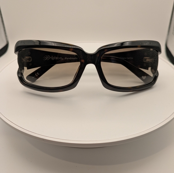 Stylish Tortoise Shell Sunglasses - Picture 2 of 6